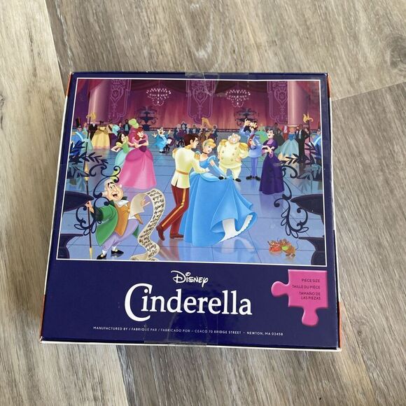 Disney Ceaco Cinderella 300 piece Jigsaw Puzzle Cinderella At The Ball - Picture 6 of 6